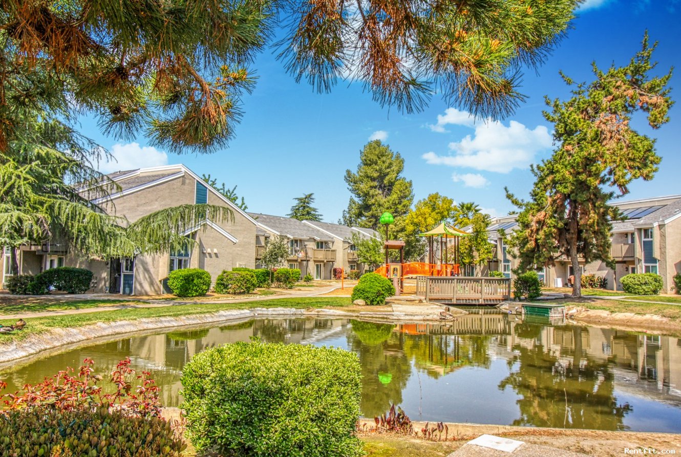 The Parks at Fig Gardens-Fresno-California on Rentfit.com
